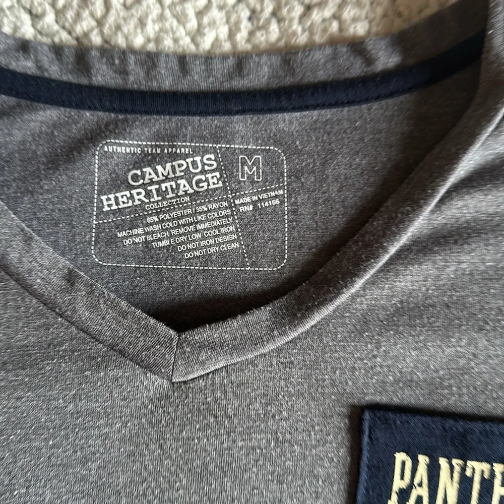 3/$15 PITT SCRIPT WOMANS V-NECK T-SHIRT CAMPUS HERITAGE MED GRAY&BLUE PITTSBURGH - Picture 3 of 5